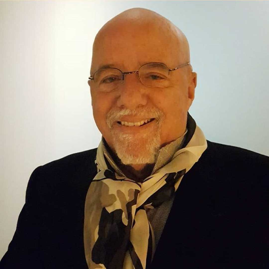 Paulo-Coelho-f